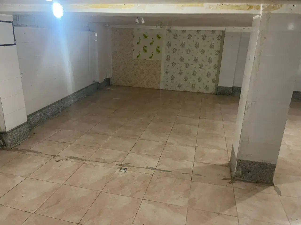 اجاره تجاری (زیرزمین)|اجارهٔ دفتر کار، اتاق اداری، مطب|خوی, |دیوار