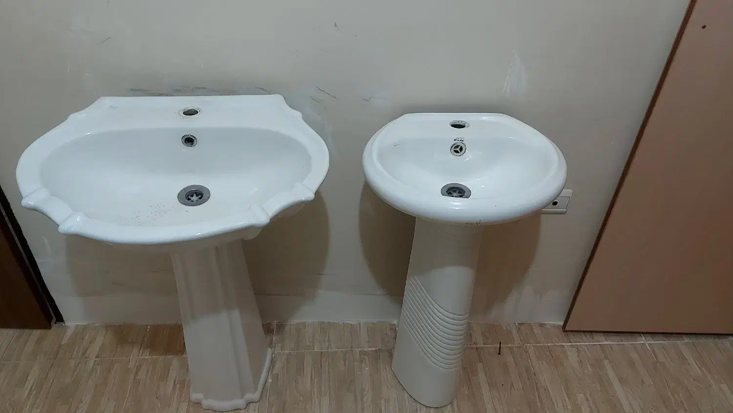 روشویی سفید|مصالح و تجهیزات ساختمان|رشت, جهاد|دیوار