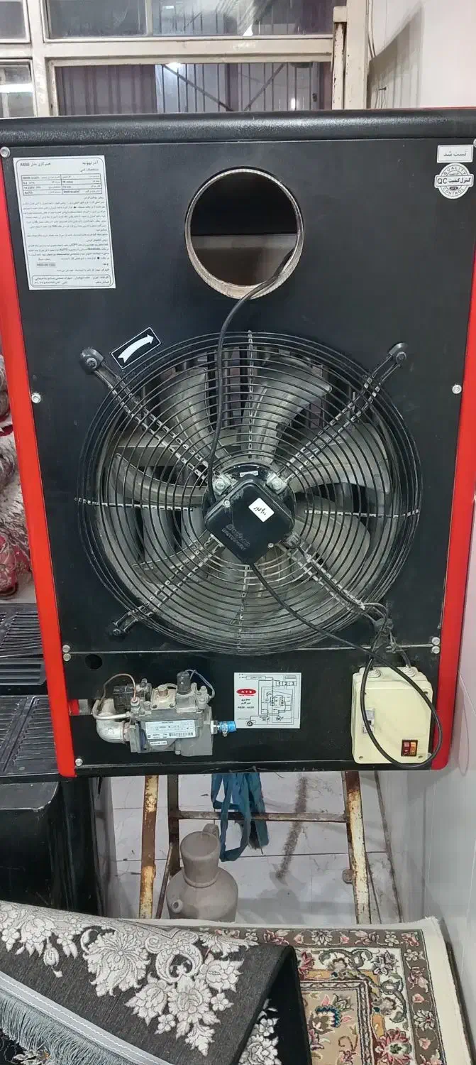 بخاری گازی فن دار صنعتی|آبگرمکن، پکیج، شوفاژ|برخوار, |دیوار