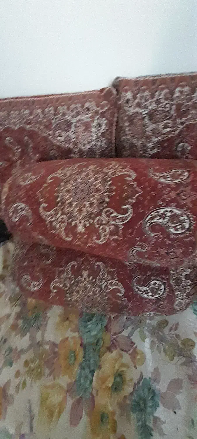 ی جفت پشتی وجفت بالش سنتی|رختخواب، بالش، پتو|کرمان, |دیوار