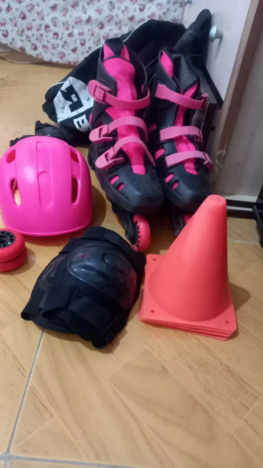 اسکیت با قیمت مناسب به فروش میرسد|دوچرخه، اسکیت، اسکوتر|تهران, آزادشهر|دیوار