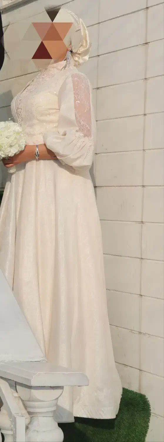 کاملا تمیز و نو فقط و فقط یکبار پوشیده شده|لباس|ابهر, |دیوار