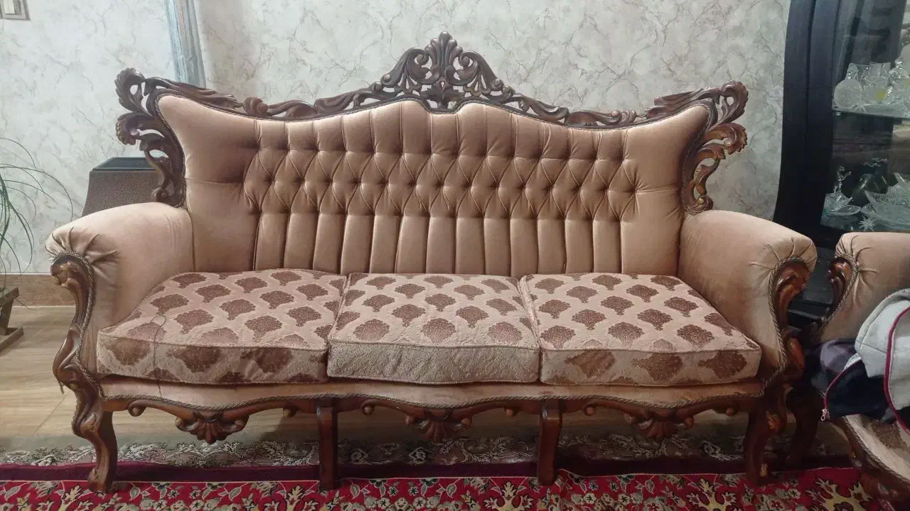 مبل سلطنتی منبت با چوب گردو|مبلمان خانگی و میز عسلی|برخوار, |دیوار