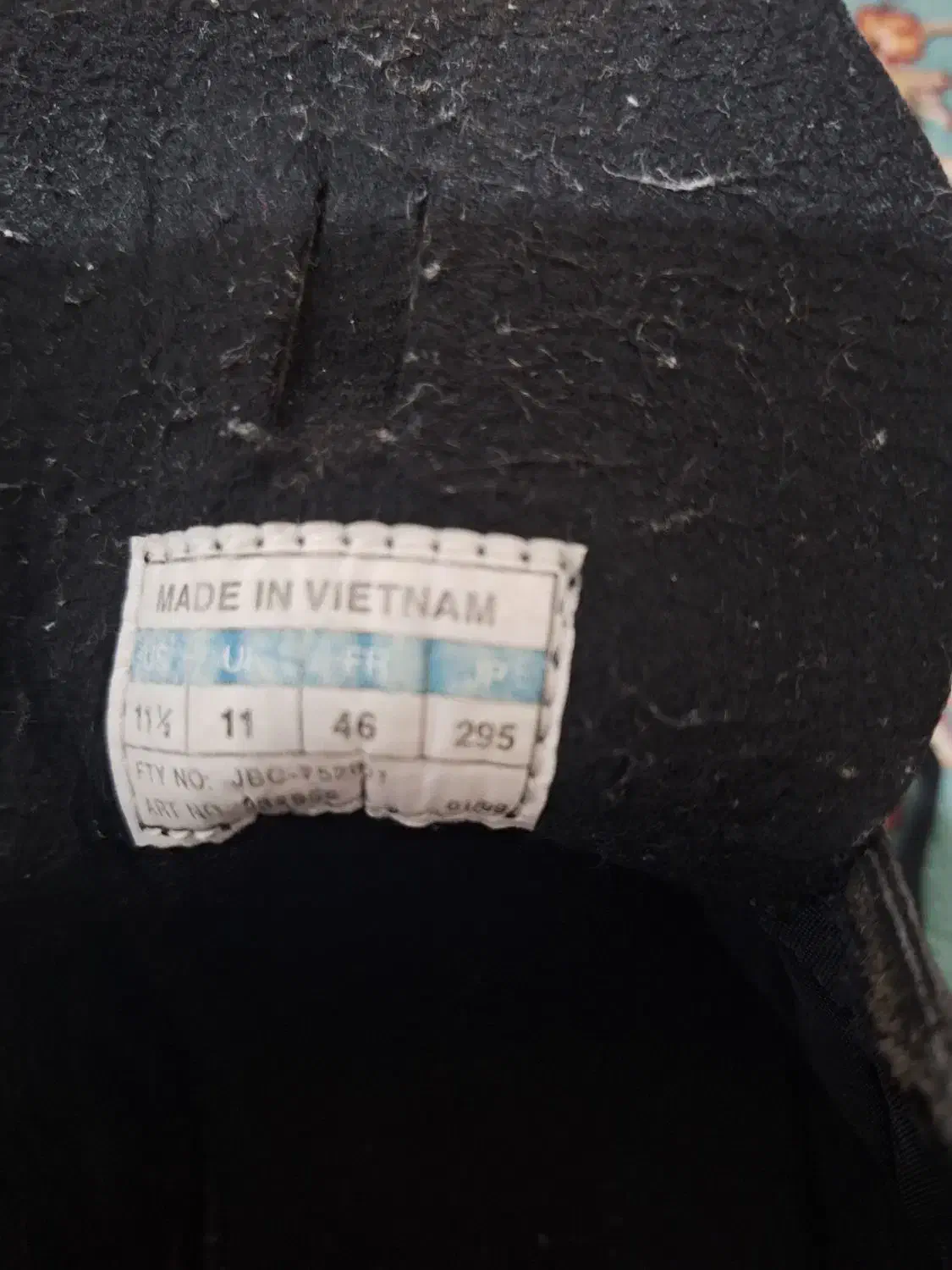 کفش سالنی ادیداس اصل|کیف، کفش، کمربند|نهاوند, |دیوار