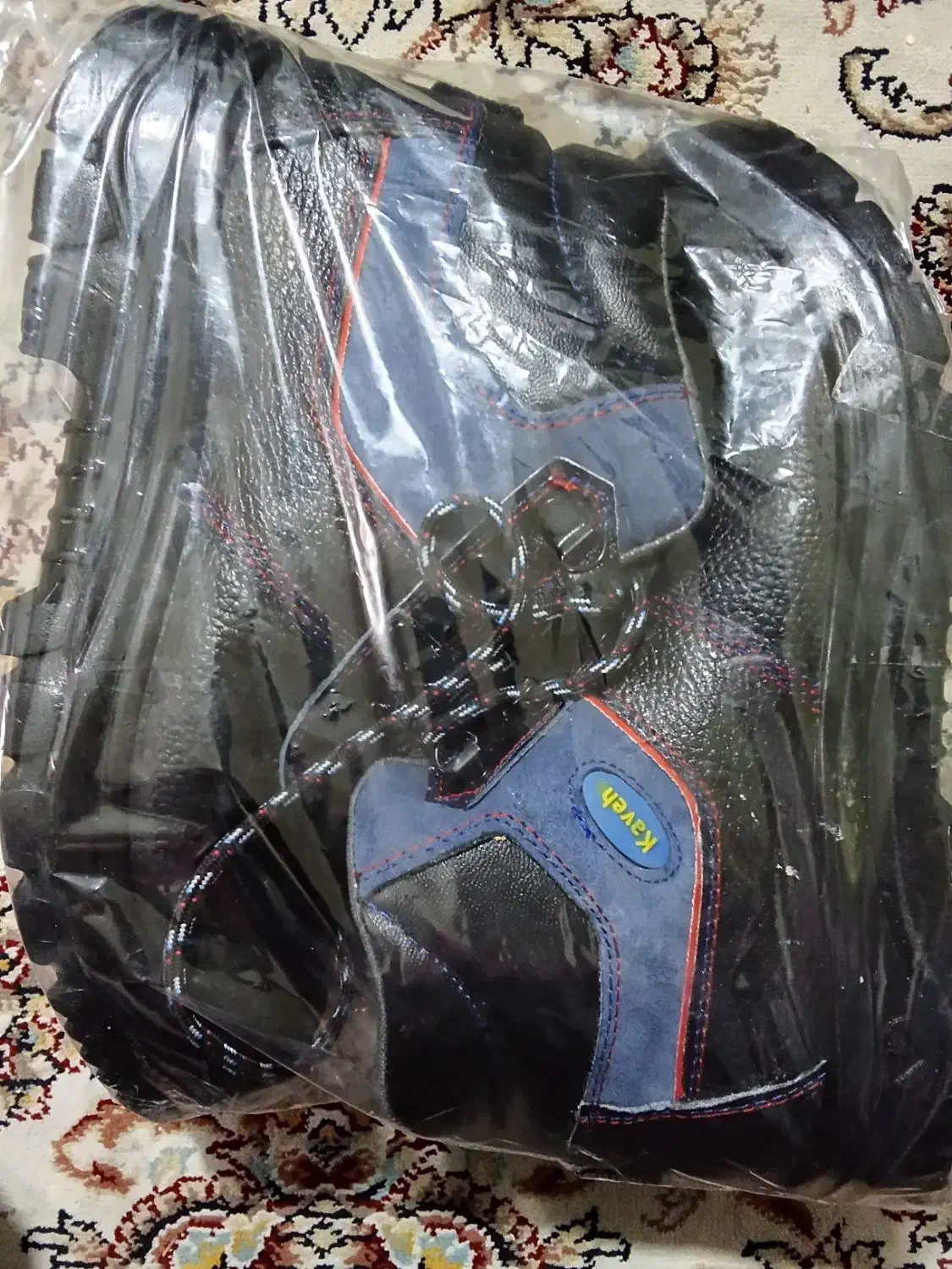 کفش ایمنی|کیف، کفش، کمربند|شاهینشهر, شهرک گلدیس|دیوار