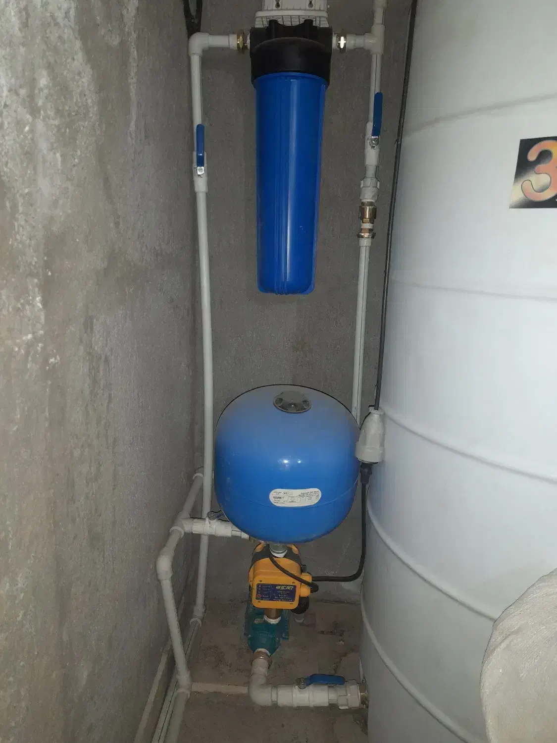 نصب رادیاتور ولوله کشی|خدمات پیشه و مهارت|زرند, |دیوار