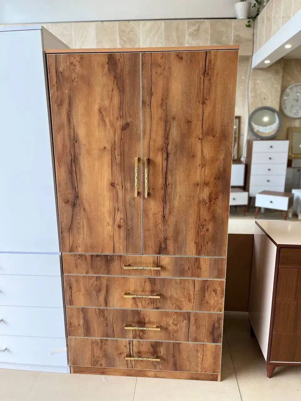 کمد|جاکفشی، کمد، دراور|اشتهارد, |دیوار