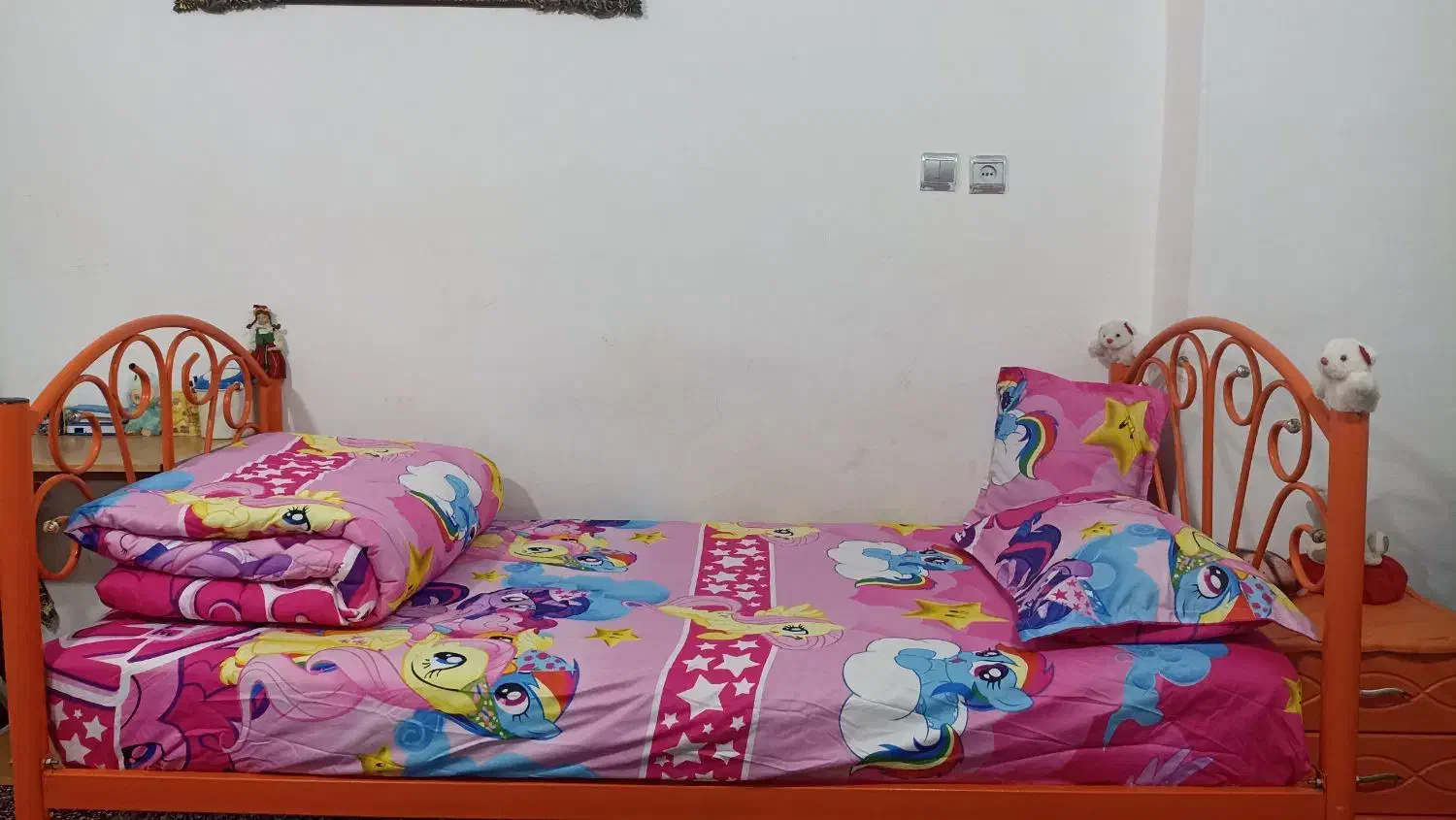 تخت یک نفره۲عدد|تشک تختخواب|سنندج, |دیوار