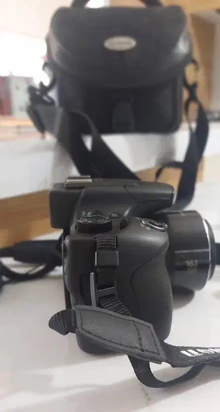 دوربین|دوربین عکاسی و فیلم‌برداری|رشت, امین الضرب|دیوار