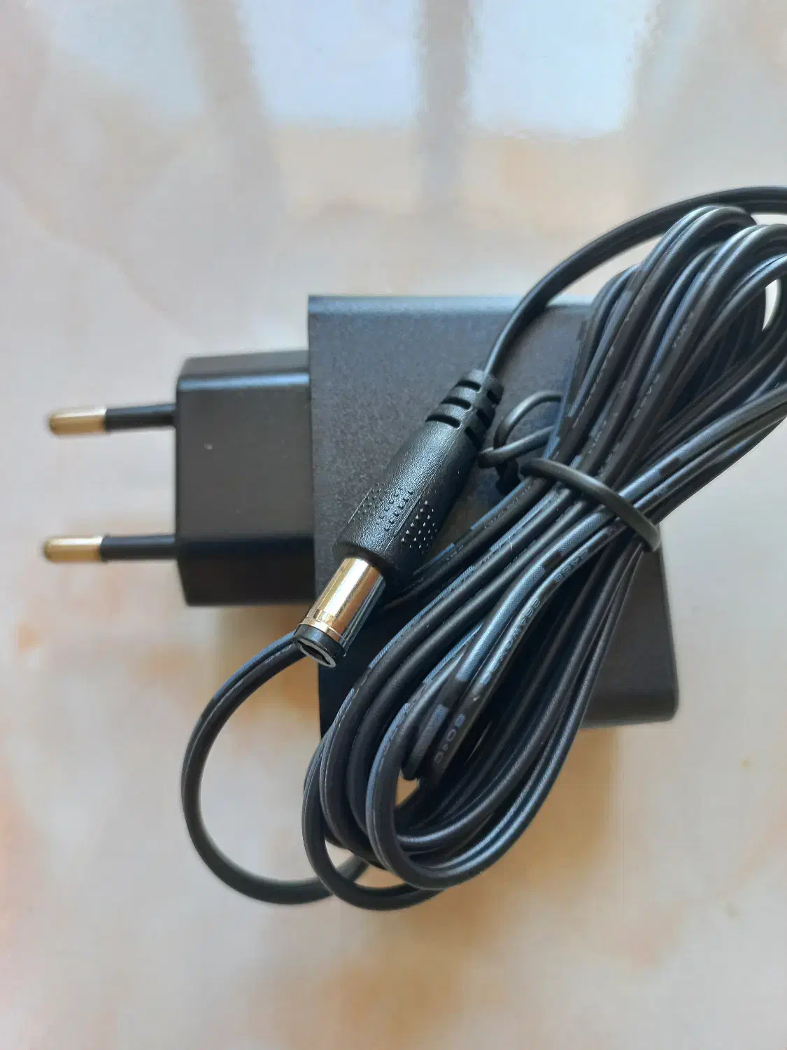 ۵۰ عدد اداپتور اصلی و فابریکی مودمهای LTEو4G|مودم و تجهیزات شبکه|تهران, اسکندری|دیوار