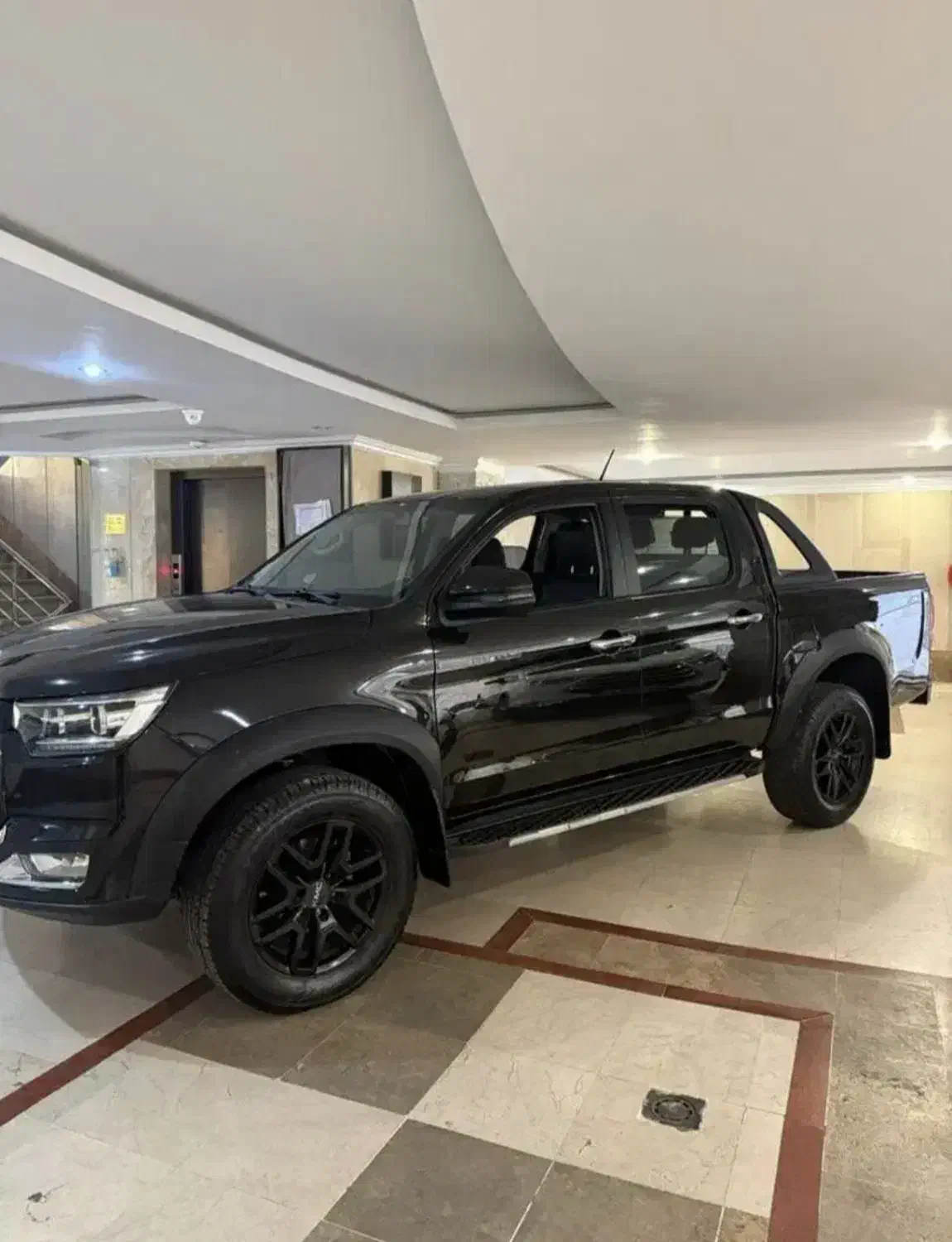 کی ام سی t8 مدل 1401در حد صفر (آفرود نرفته)|خودرو سواری و وانت|بیرجند, |دیوار