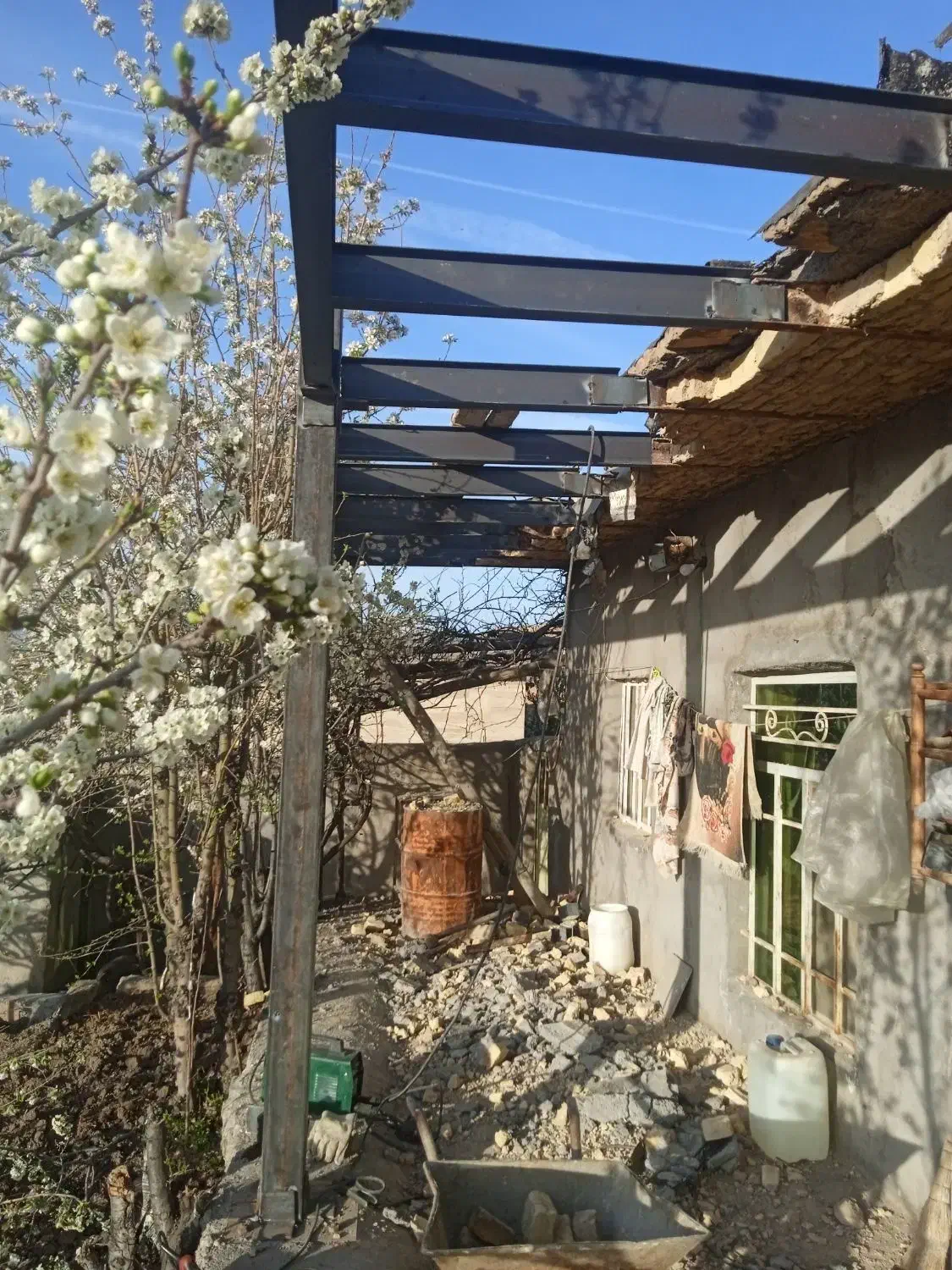 خدمات جوشکاری وشیروانی|خدمات پیشه و مهارت|میانه, |دیوار