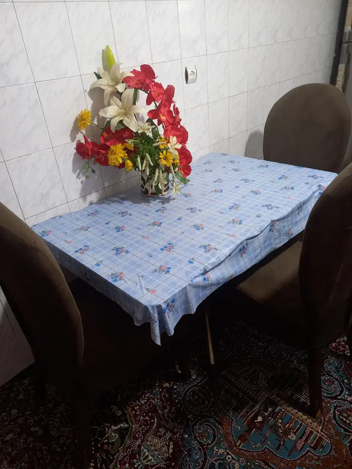 میز غذا خوری ۴ نفره|میز و صندلی غذاخوری|گنبد کاووس, |دیوار