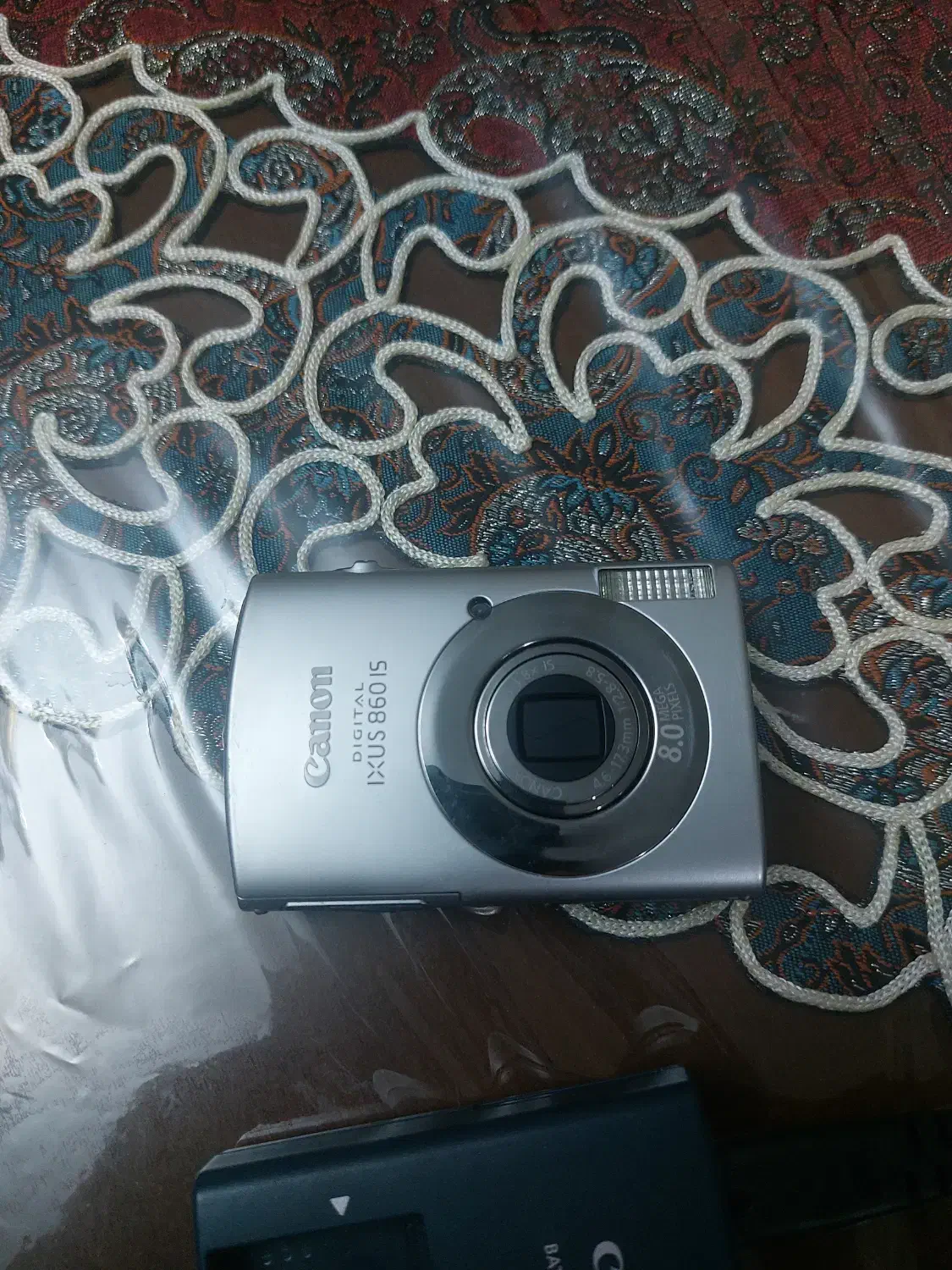 دوربین کنون|دوربین عکاسی و فیلم‌برداری|فردیس, نگارستان|دیوار