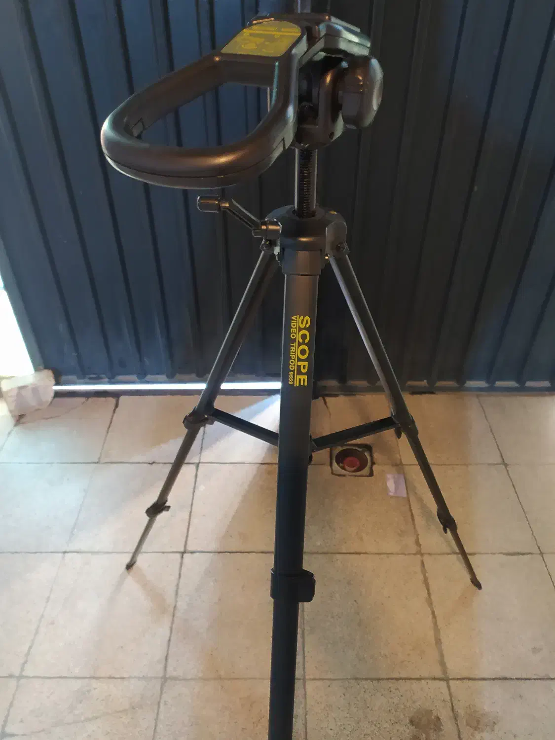 پایه دوربین|دوربین عکاسی و فیلم‌برداری|ارومیه, |دیوار