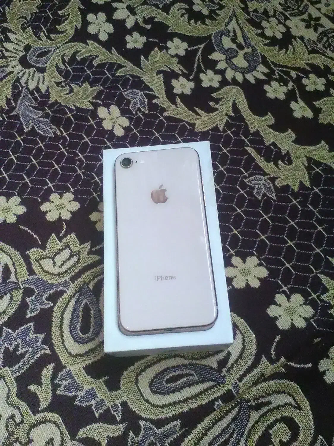 آیفون ۸|موبایل|رشت, معلولین|دیوار