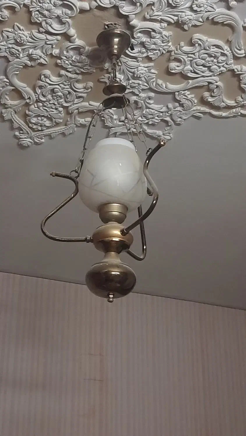 لوستر تک شعله|لوستر و چراغ آویز|شیراز, دینکان|دیوار