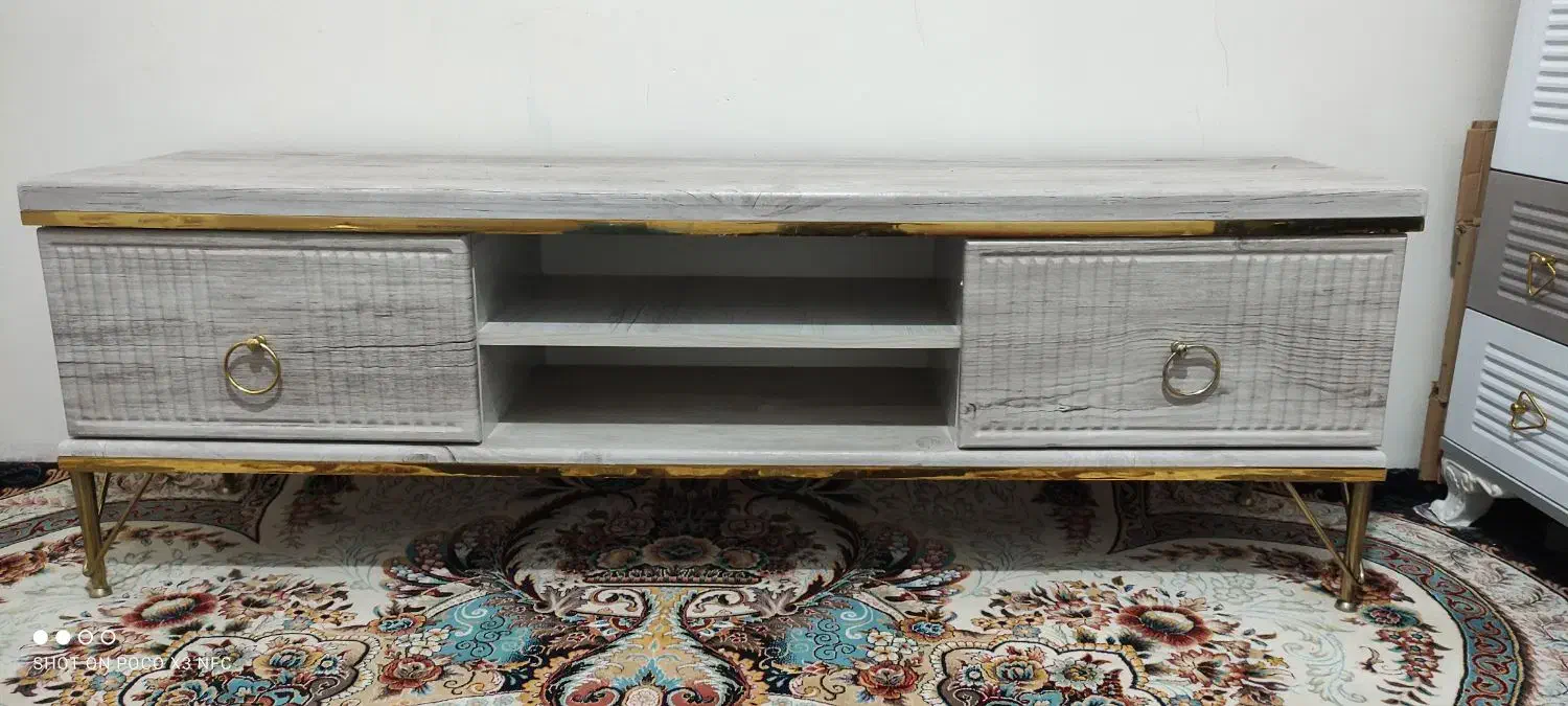 میز تلوزیون درحد نو|میز تلویزیون|سبزوار, شرق کال میانی|دیوار