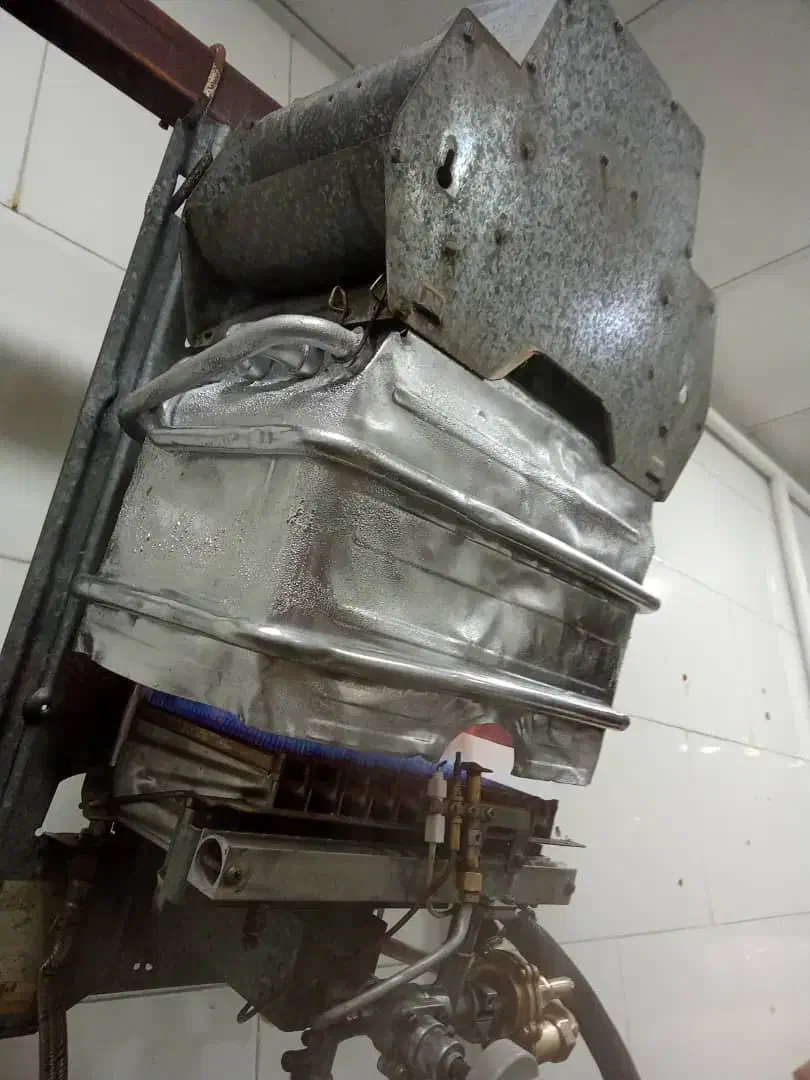 فروش آبگرمکن دست دوم|آبگرمکن، پکیج، شوفاژ|اهواز, کوی صنایع|دیوار