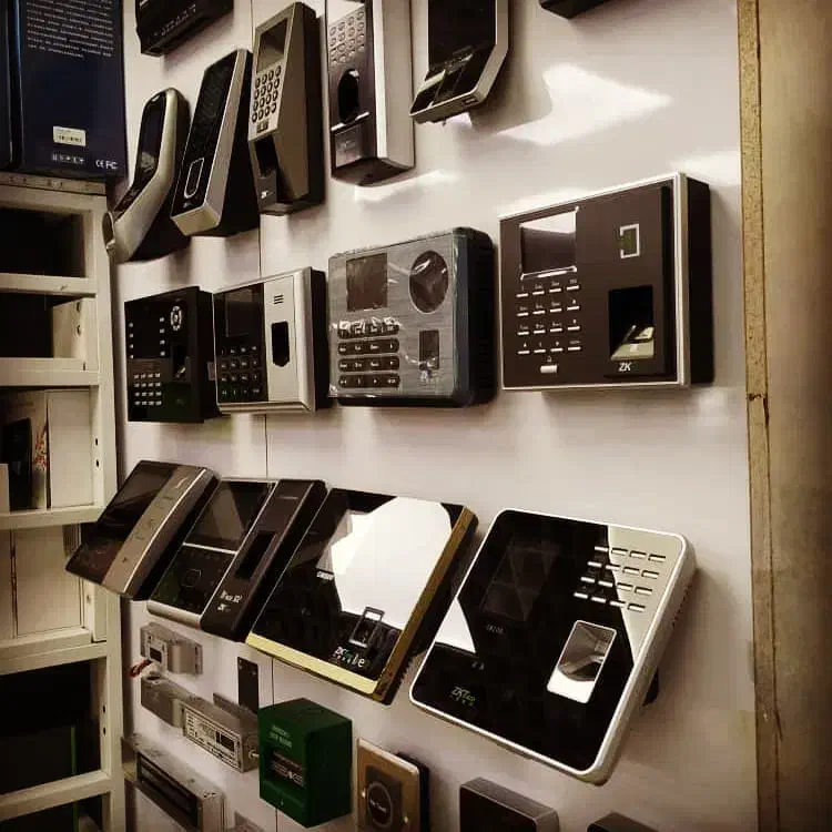 دستگاه حضور و غیاب|دفتر کار|تهران, آذربایجان|دیوار