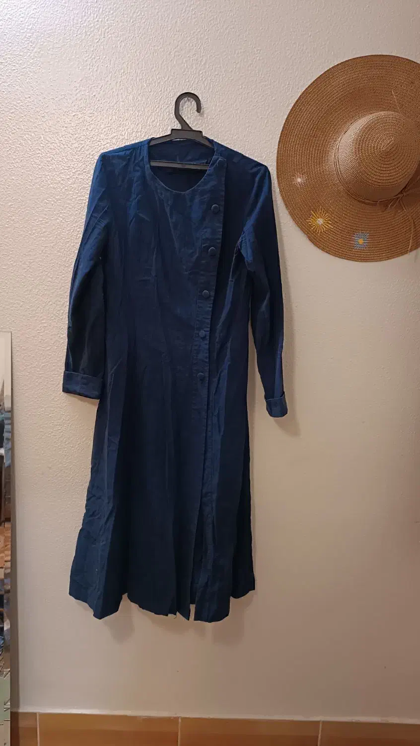 تعداد ۴ عدد مانتو|لباس|شاهینشهر, عطار|دیوار