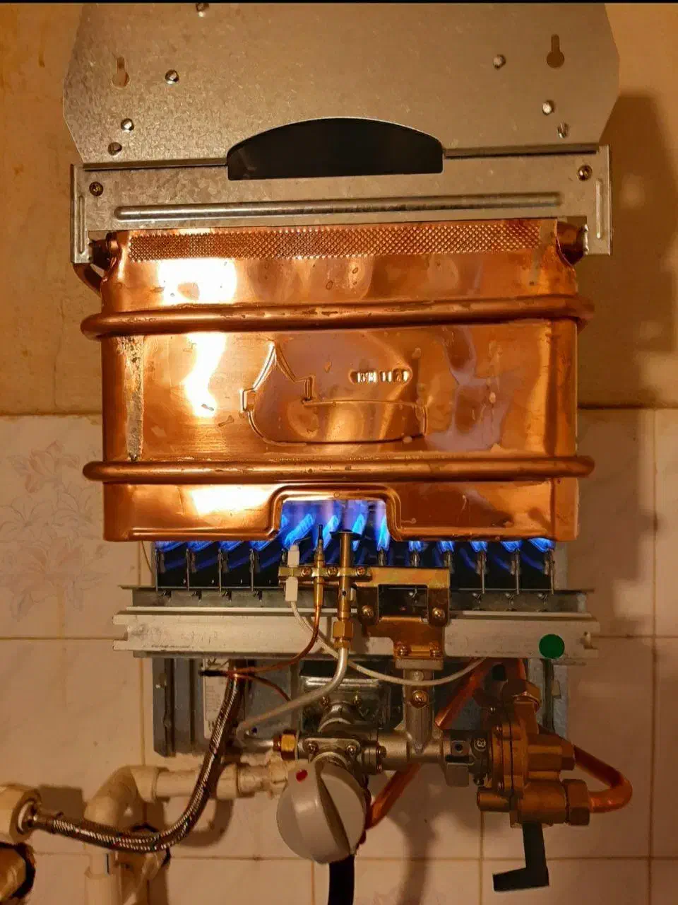 تعمیر آبگرمکن دیواری و بخاری گازی|خدمات پیشه و مهارت|مینودشت, |دیوار