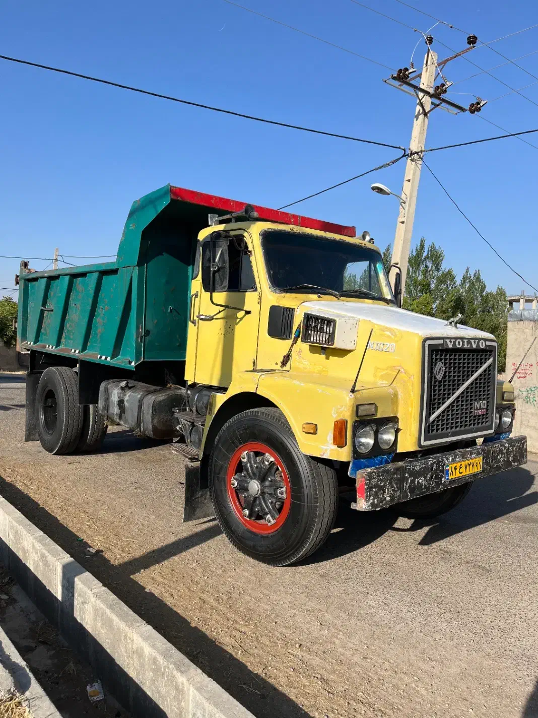 انواع مصالح ساختمانی ماسه پوکه اجر سنگ خاک پوکه|خدمات حمل و نقل|اردبیل, |دیوار