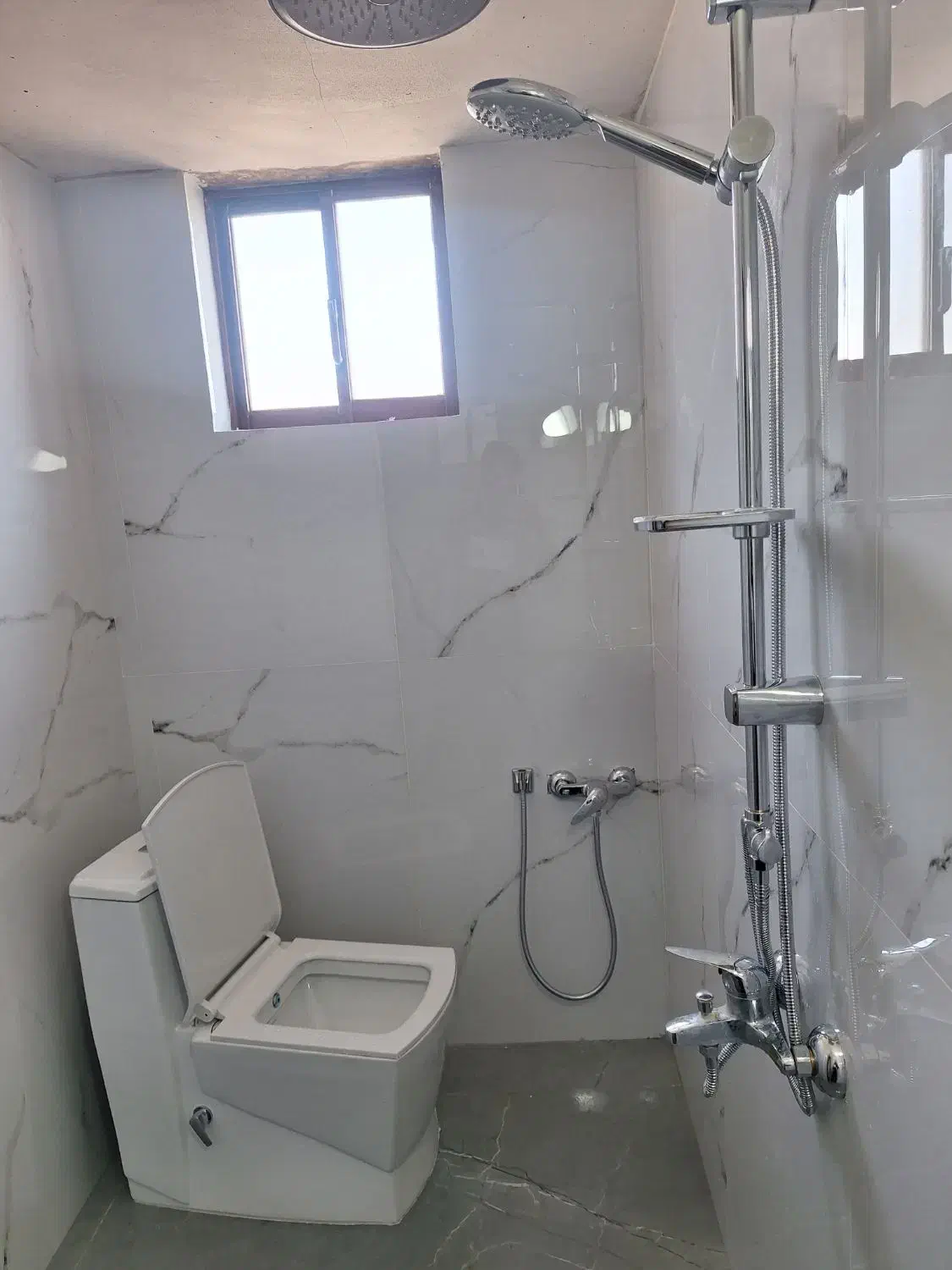 تاسیسات ساختمانی حقیقی لوله کشی وبرق ساختمان|خدمات پیشه و مهارت|نشتارود, |دیوار