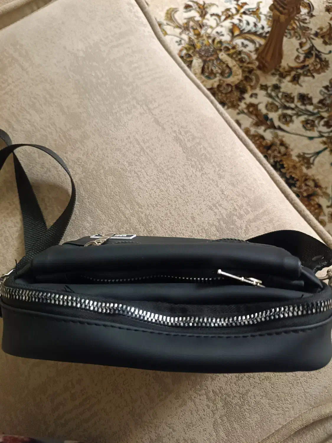 کیف|کیف، کفش، کمربند|بروجرد, |دیوار