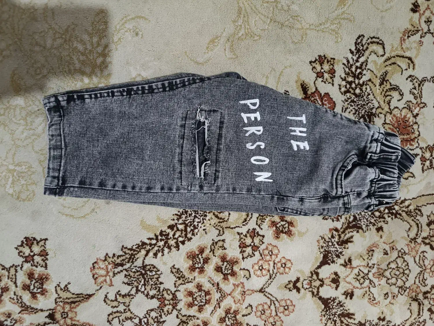 شلوار لی بچگانه|کفش و لباس بچه|رشت, کوی فکوری|دیوار