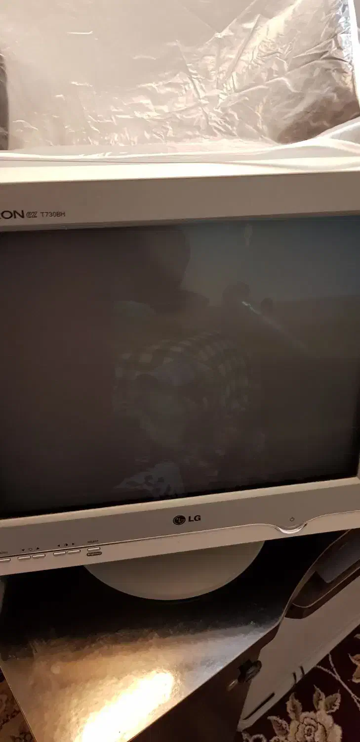 مانیتور lg T730BH در حد نو|قطعات و لوازم جانبی رایانه|آباده, |دیوار