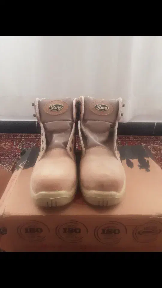 کفش ایمن|کیف، کفش، کمربند|مشگین شهر, |دیوار