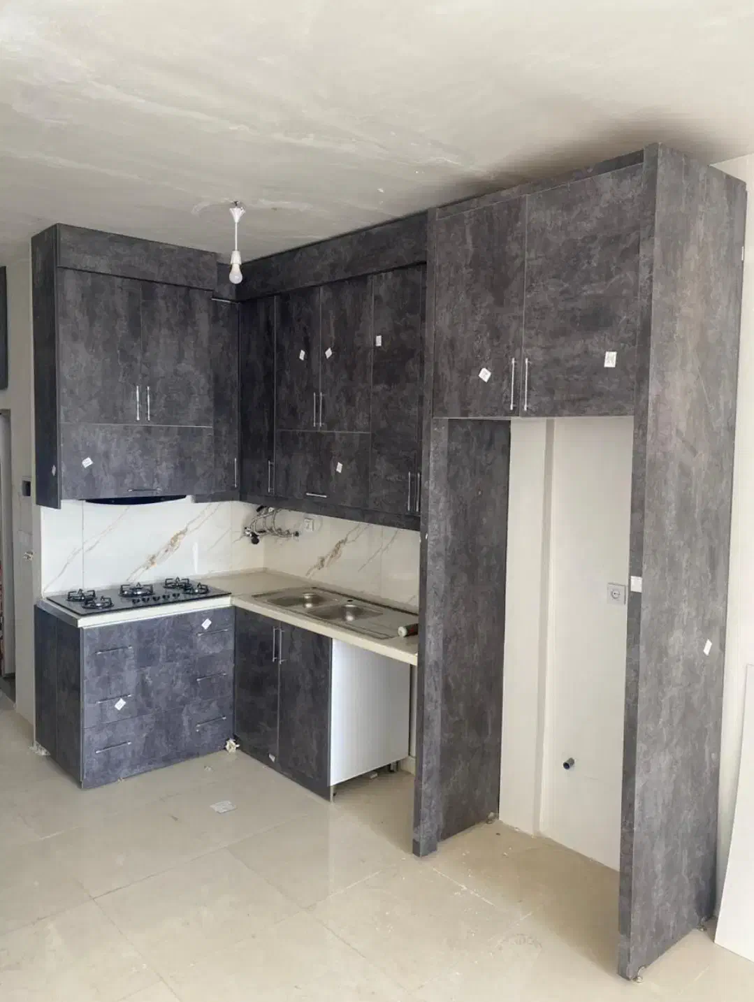 فروش اپارتمان سرپشت باپارکینگ توس۳۳ کشف نسترن|فروش آپارتمان|مشهد, کشف|دیوار