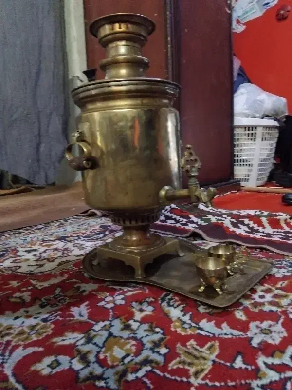 سماور زغالی قدیمی|کلکسیون اشیاء عتیقه|مشهد, کلاهدوز|دیوار