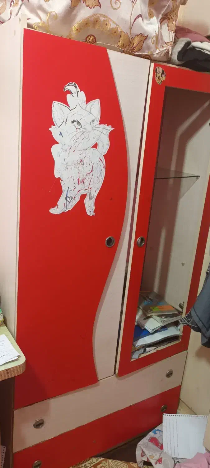 کمد رایگان|جاکفشی، کمد، دراور|اندیشه, اندیشه فاز ۳|دیوار