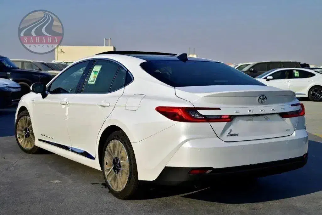 تویوتا کمری هیبرید ۲۰۲۵|خودرو سواری و وانت|اصفهان, خانه اصفهان|دیوار