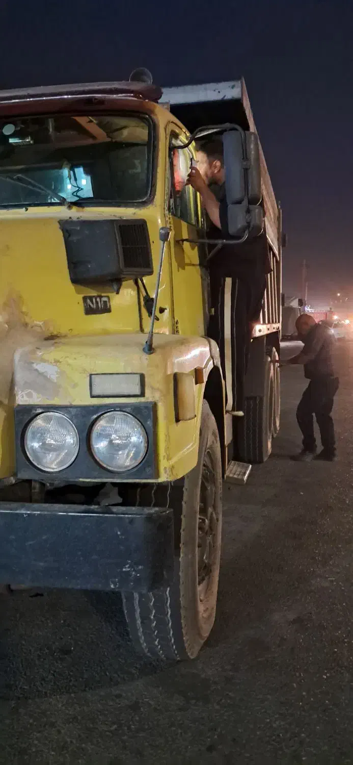 نیازمند راننده کمپرس ده چرخ ساکن ابیک|استخدام حمل و نقل|آبیک, |دیوار