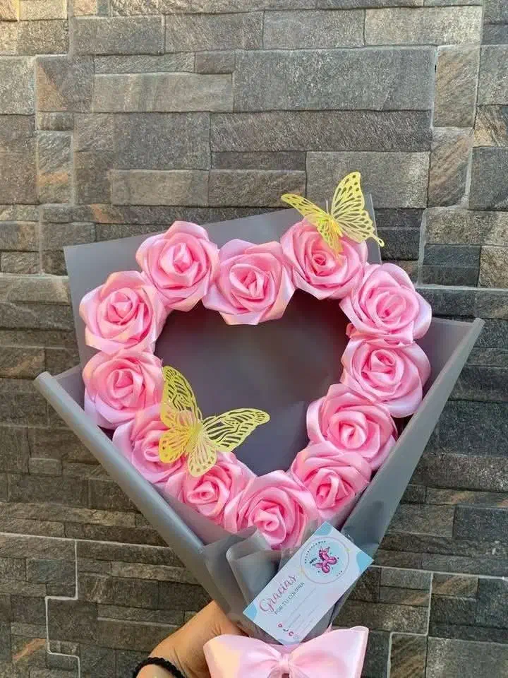 دسته گل ربانی|گل مصنوعی|نسیم‌شهر, |دیوار