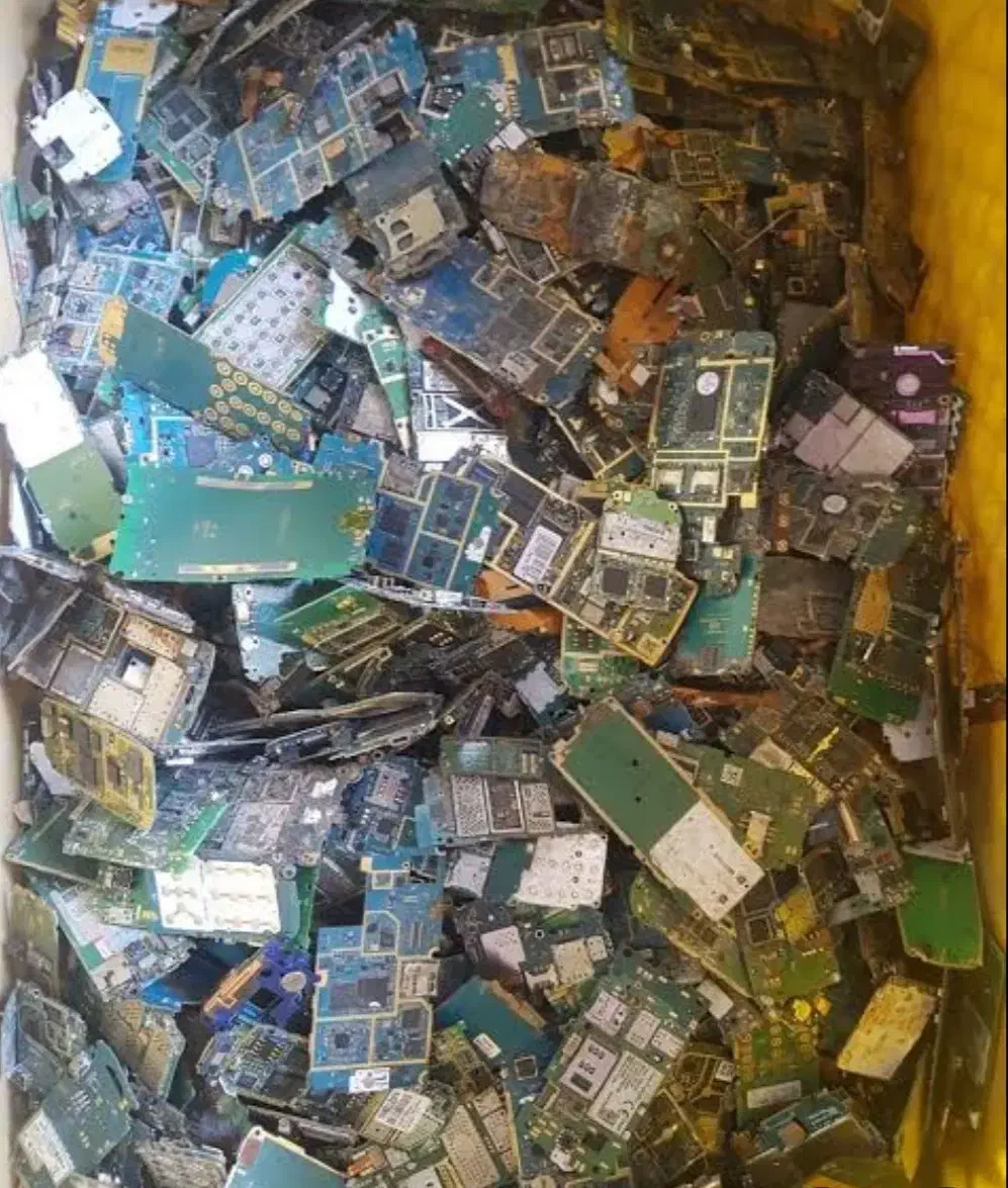 مرکز ضایعات کامپیوتر و موبایل|رایانه رومیزی|کامیاران, |دیوار