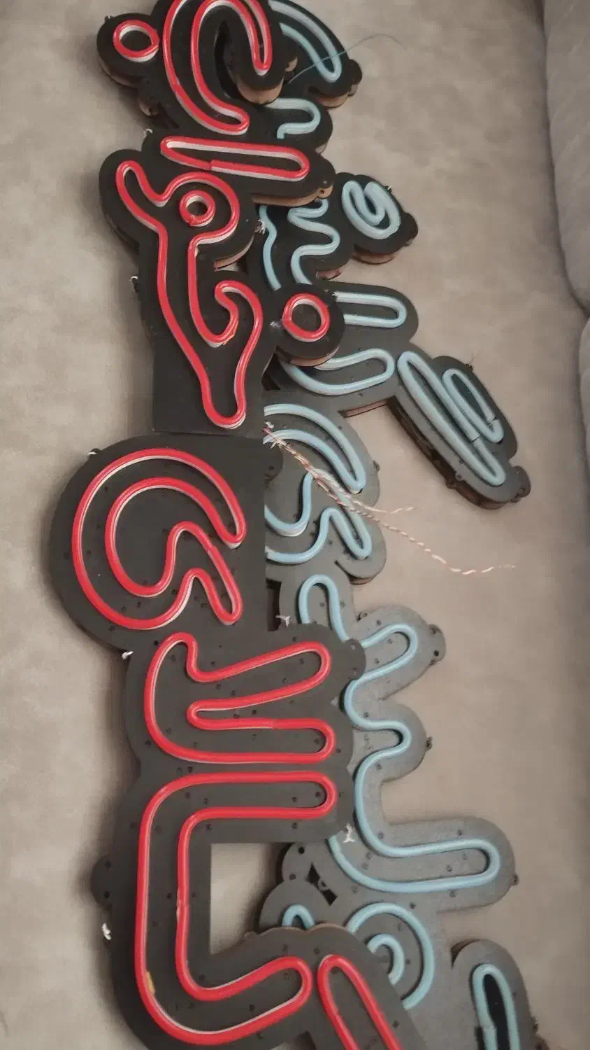 یه تابلو خاص یعنی یه مغازه خاص.|خدمات پیشه و مهارت|میاندوآب, |دیوار