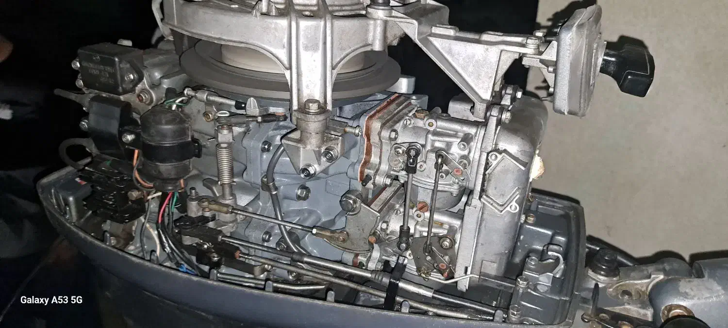 فروشی تشت۲۲فوت موتور یاماها ۵۵ هندلی تازه تعمیر|قایق و سایر وسایل نقلیه|کنارک, |دیوار