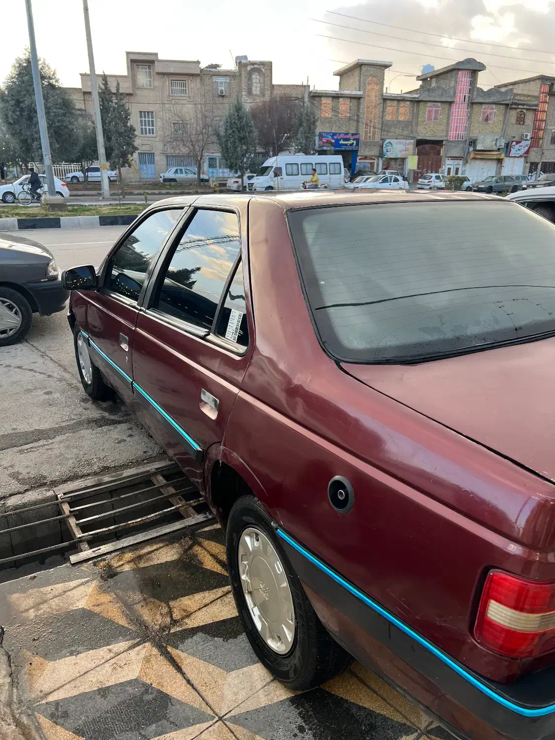 پژو ۴۰۵ مدل ۸۲ سالم|خودرو سواری و وانت|شیراز, مسلم|دیوار