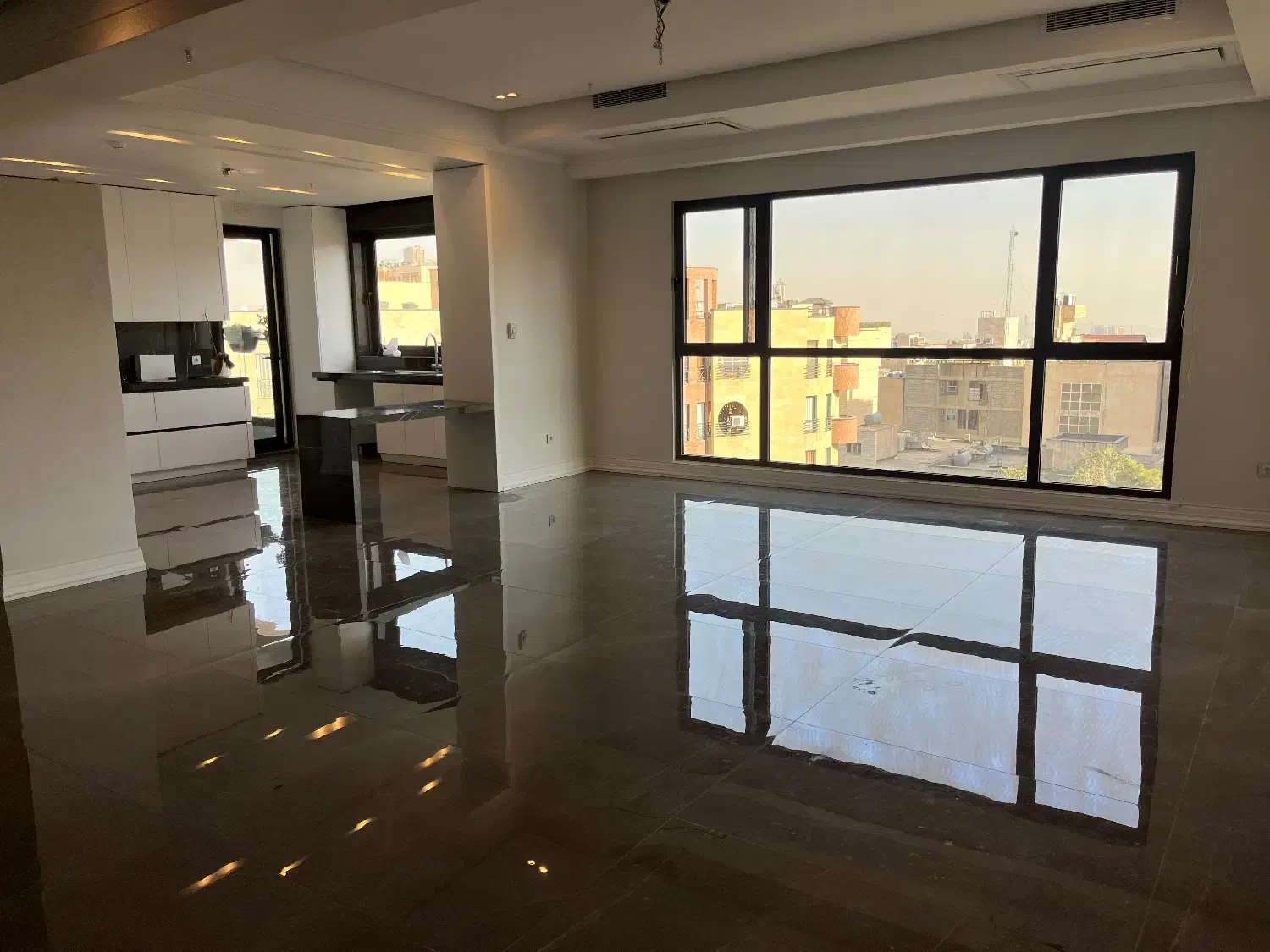 ۱۱۵متر/۲خواب/بلوار۲۴متری/ورودی شکیل/۱۵مترپاسیو