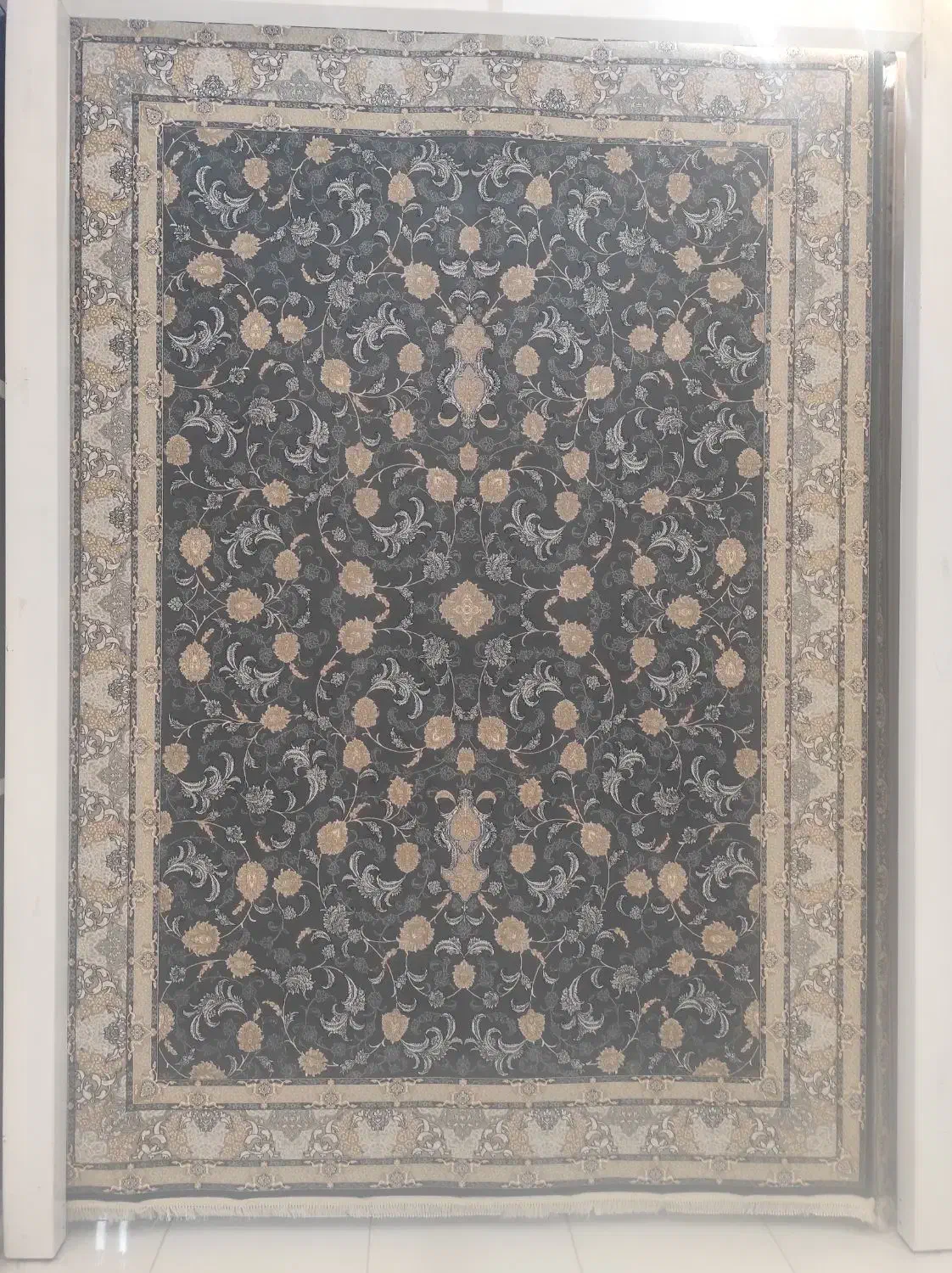 فرش ۷۰۰ شانه ۶ متری با چک صیادی|فرش|شاهین‌شهر, پاسداران|دیوار