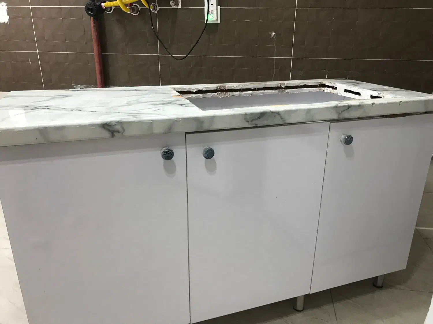 کابینت سینک سه در|مبلمان خانگی و میز عسلی|تبریز, |دیوار