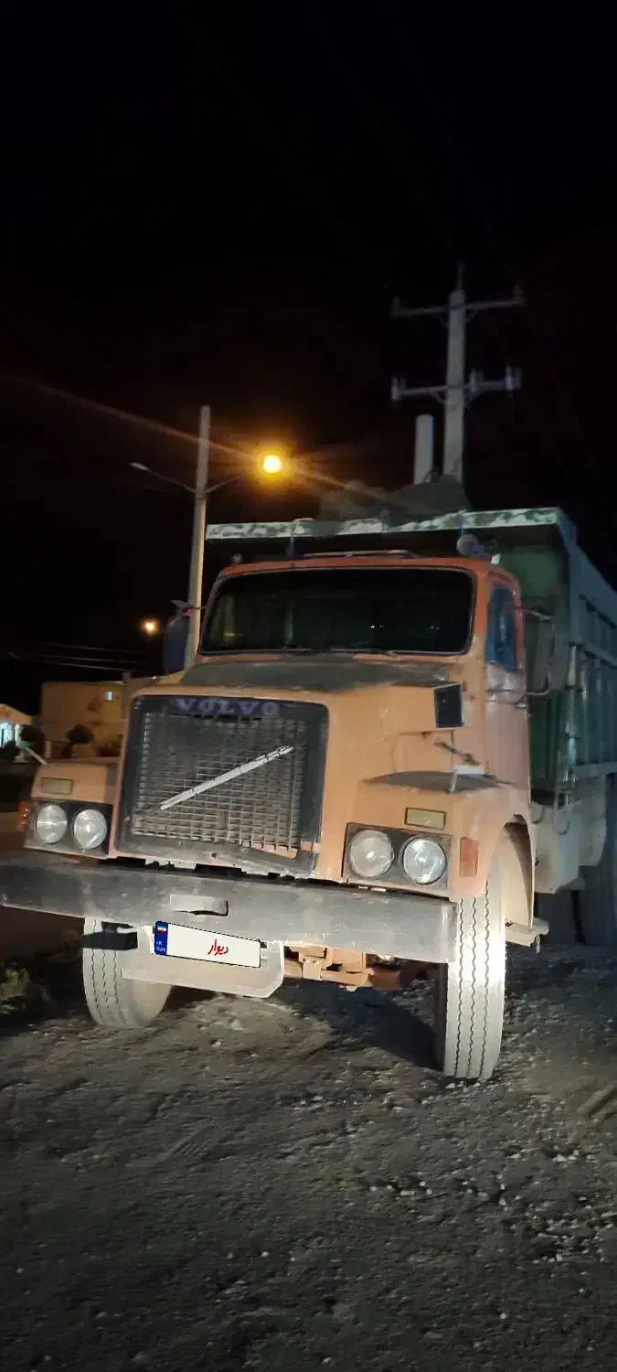 فروش یک دانگ ماشین ولوو ب همراه رانندگی|خودرو سنگین|قروه, |دیوار