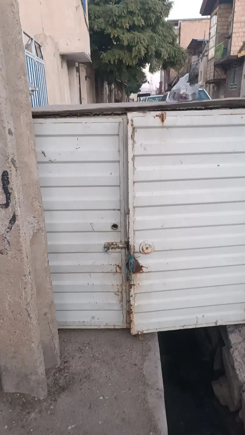 اتاق وانت پیکان|قطعات یدکی و لوازم جانبی|بروجرد, |دیوار