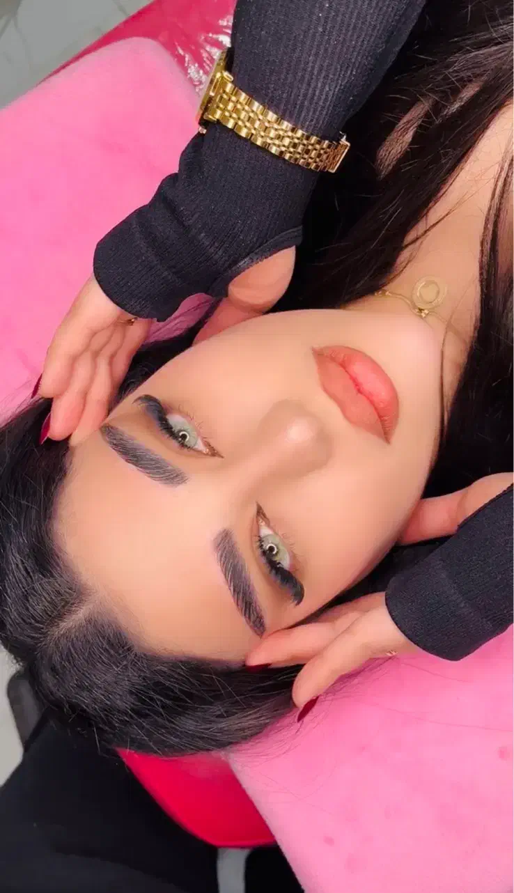 اکستنشن مژه نگار با ۹ سال سابقه کار خدمات و تدریس|خدمات آرایشگری و زیبایی|کرج, کیانمهر|دیوار