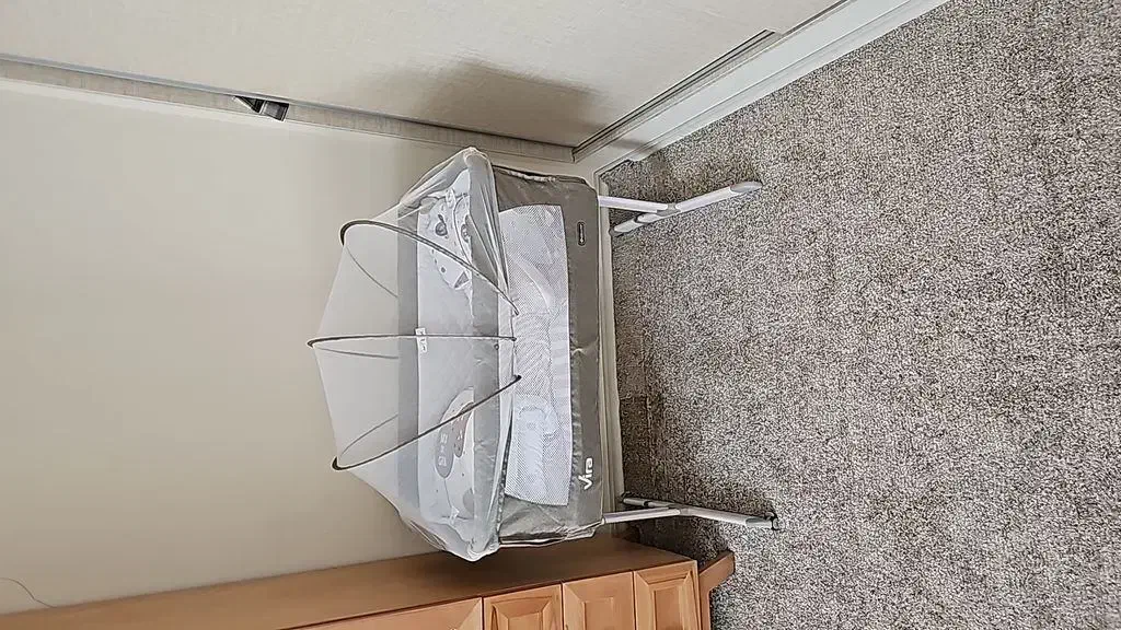 تخت کنار مادر دلیجان مدل ویرا|تخت و صندلی بچه|کرمانشاه, |دیوار