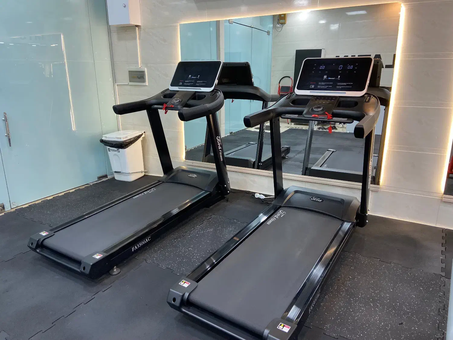 باشگاه بدنسازی جاروکش|تجهیزات ورزشی|لاهیجان, گلستان|دیوار